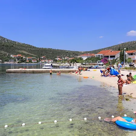 Seaside House Poljica, Trogir - 5161 Dom wakacyjny Marina